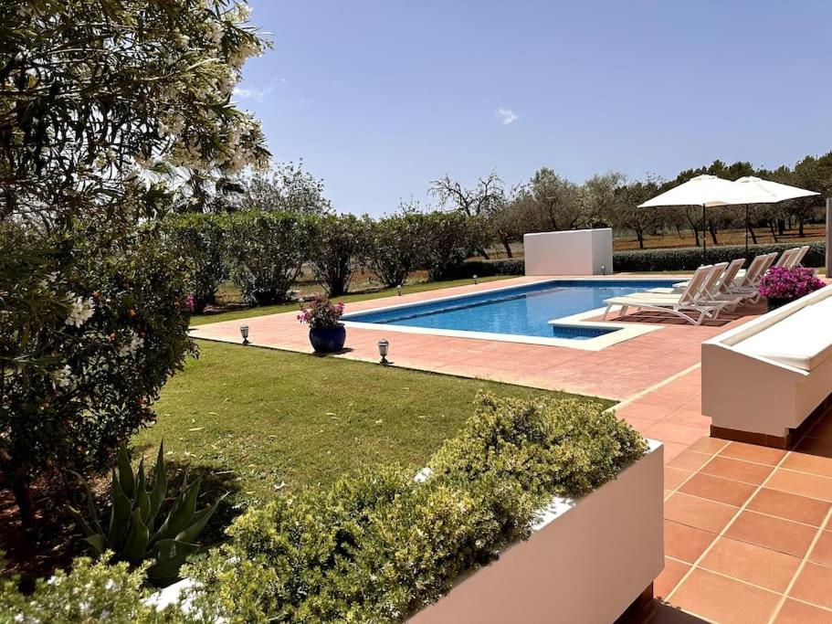 סנט לורנס דה בלפיה Villa Sa Vinyeta מראה חיצוני תמונה