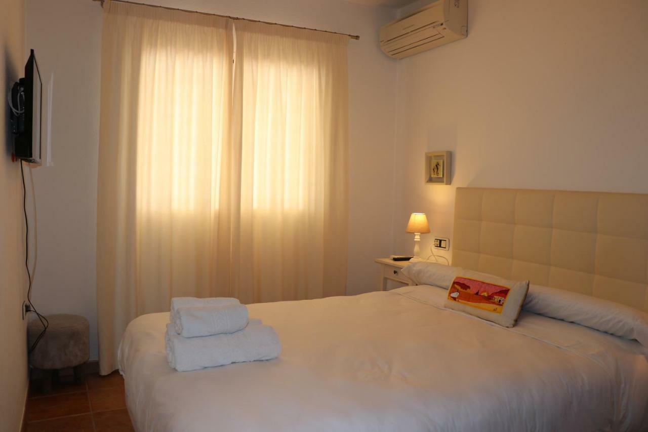 סנט לורנס דה בלפיה Villa Sa Vinyeta מראה חיצוני תמונה